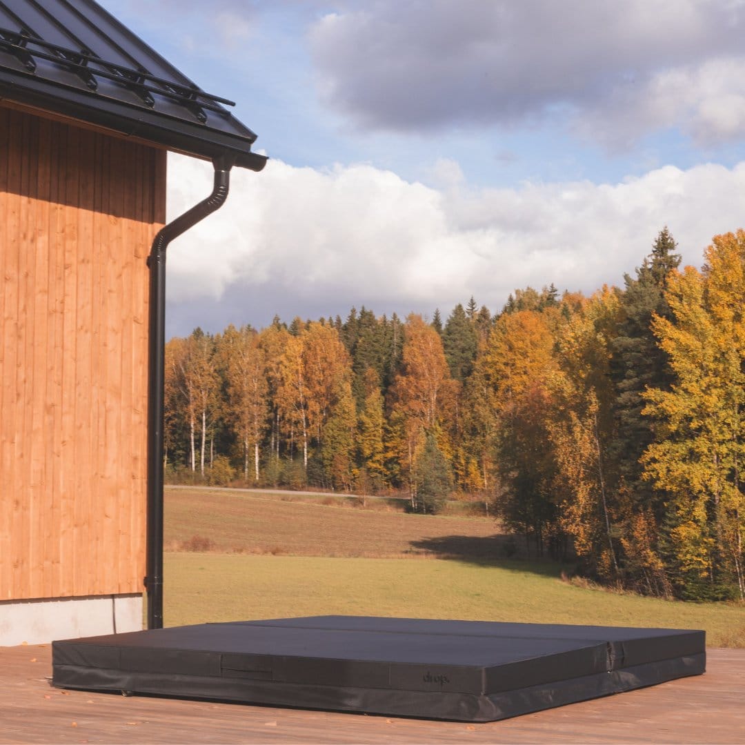 Lampi Compact Outdoor Hot Tub by Drop Spa
