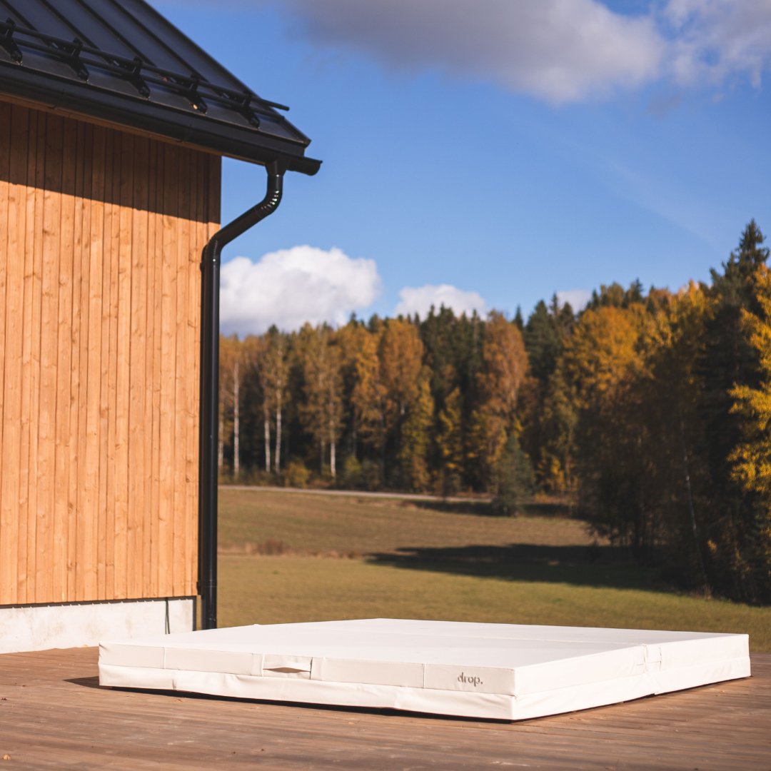 Pisara Wood - Burning Outdoor Hot Tub by Drop Spa Hot Tub | Finnmark Sauna