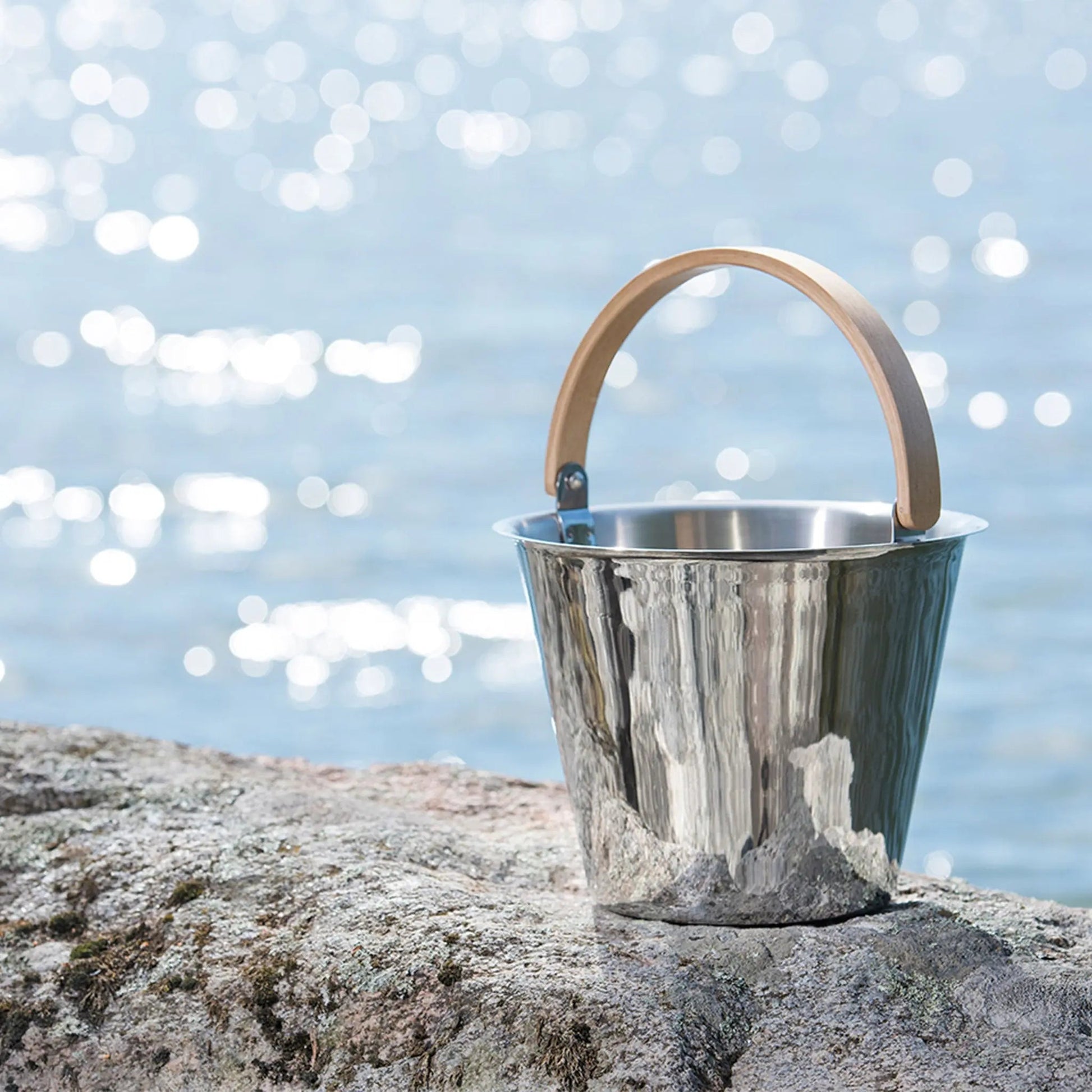 Rento x Harri Koskinen Glossy Steel Sauna Pail Sauna Bucket/Pail | Finnmark Sauna