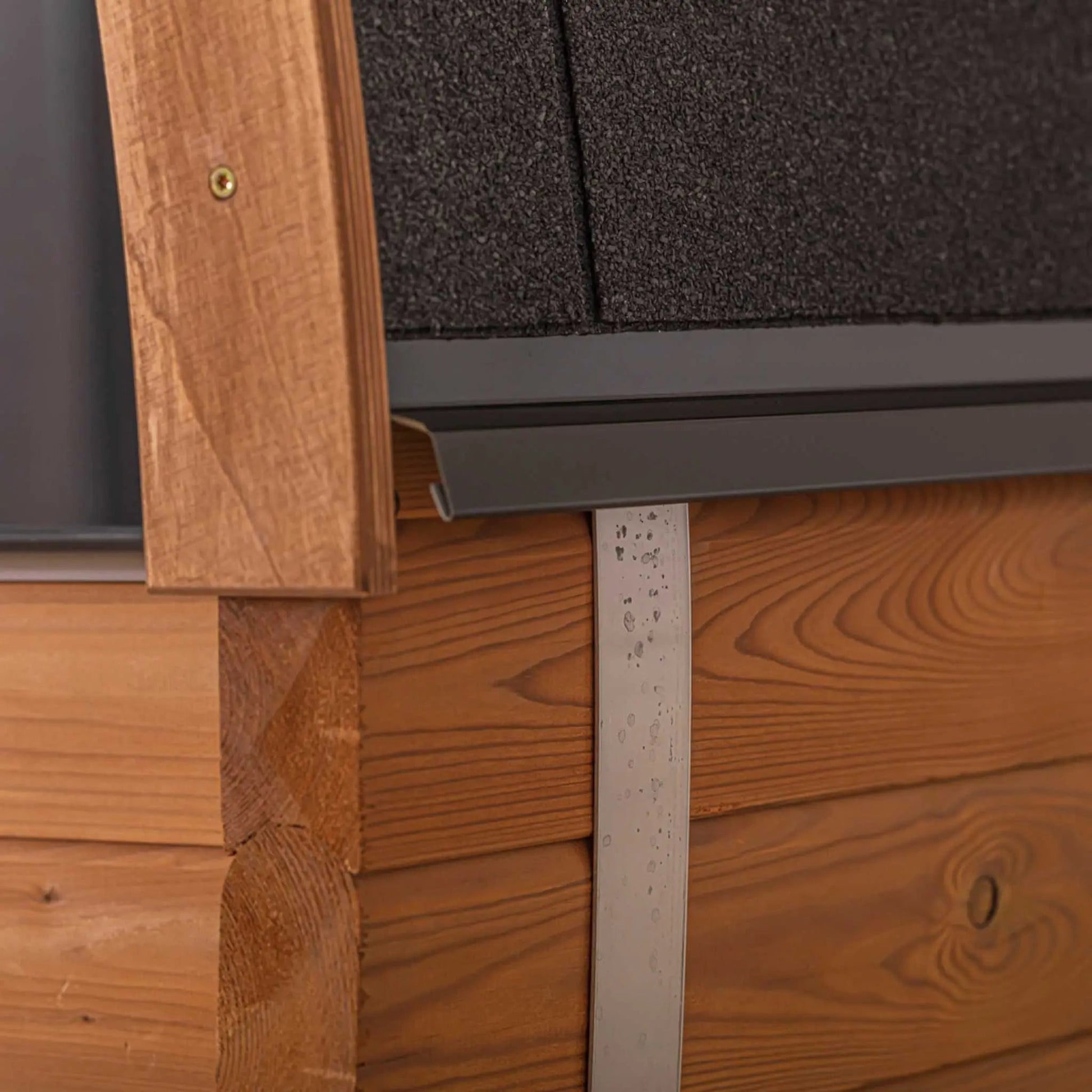 Thermo Wood Barrel Sauna - Regular with Changing Room (L: 300 & ø: 225 cm) Barrel Sauna | Finnmark Sauna