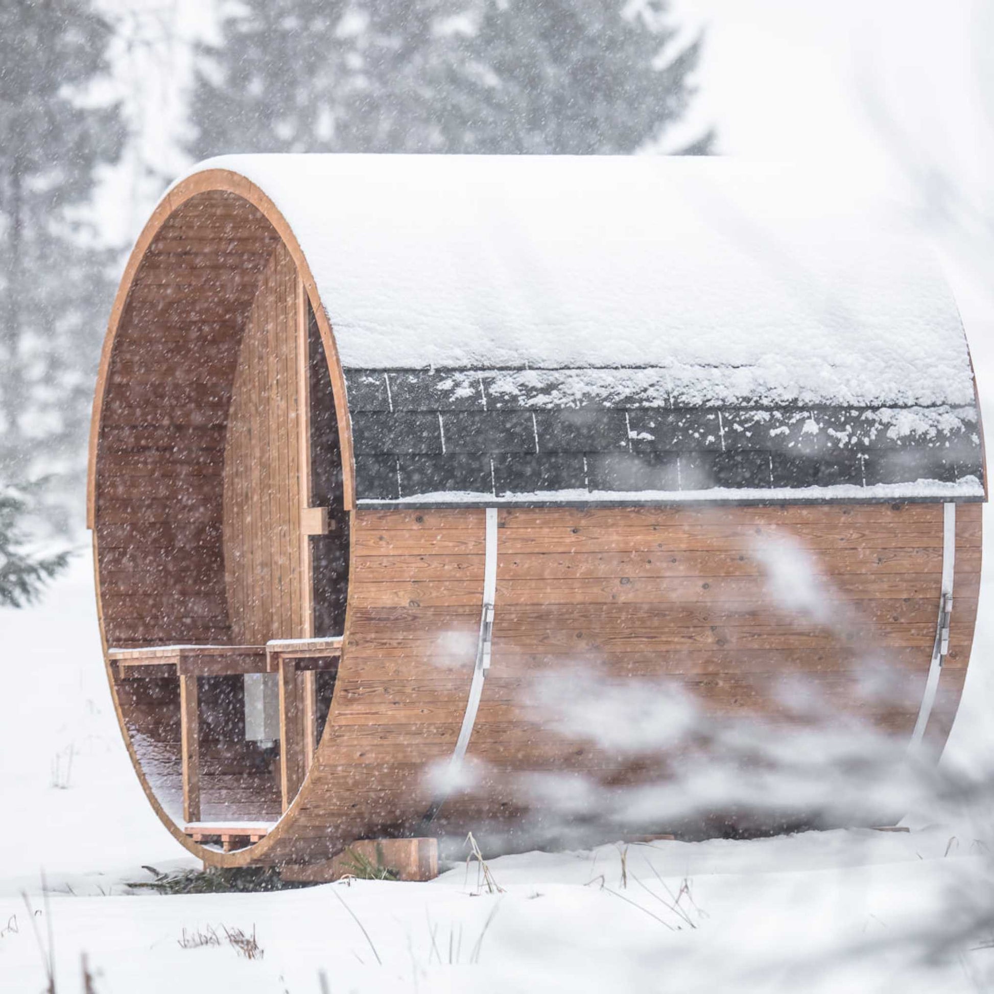 Thermo Wood Barrel Sauna - Small with Relaxation Terrace (L: 223 & ø: 194 cm) Barrel Sauna | Finnmark Sauna