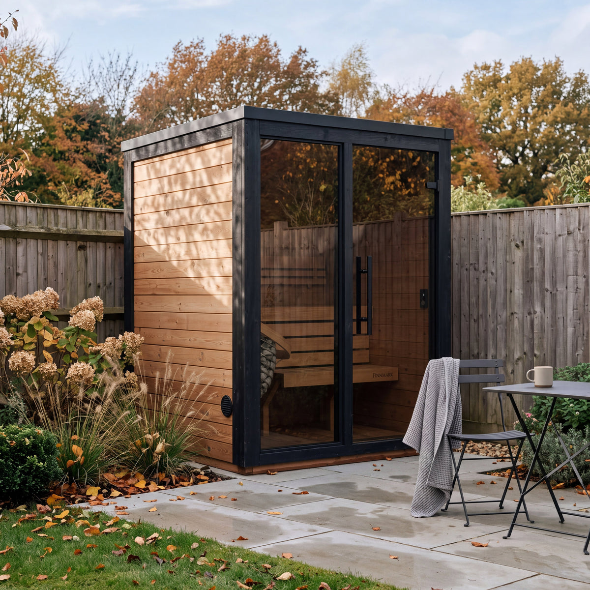 Fjelda Small outdoor sauna with two-tier thermo alder and aspen benching