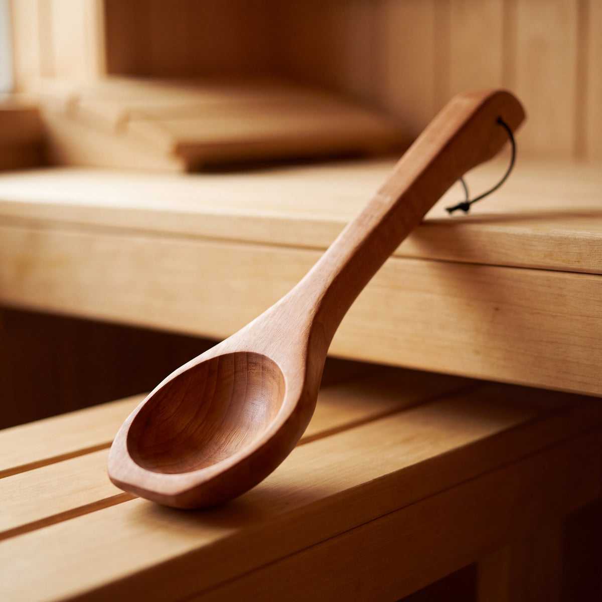 4 Living Sauna Ladle Alder - in the sauna
