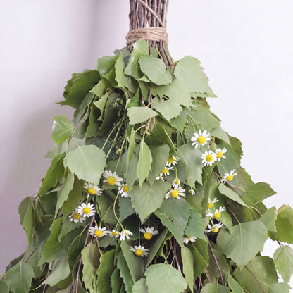 Sauna Whisk Birch & Camomile - leaf detail