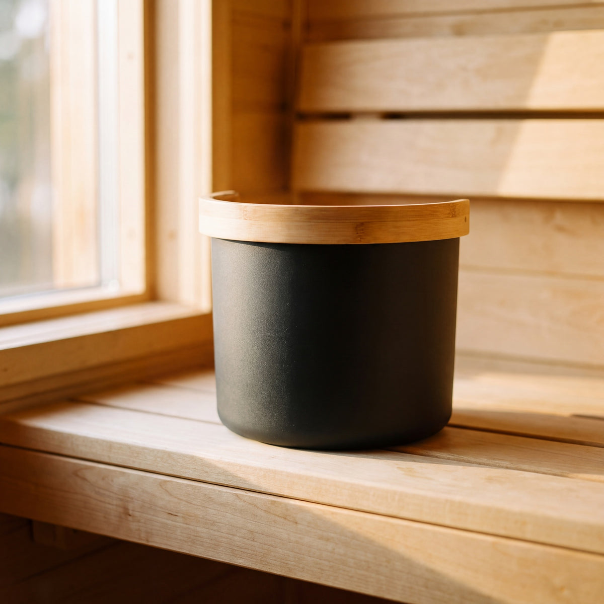 KOLO Rounded Sauna Bucket Black - in the sauna