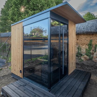 EDEN® Outdoor Sauna (5-6 Person)