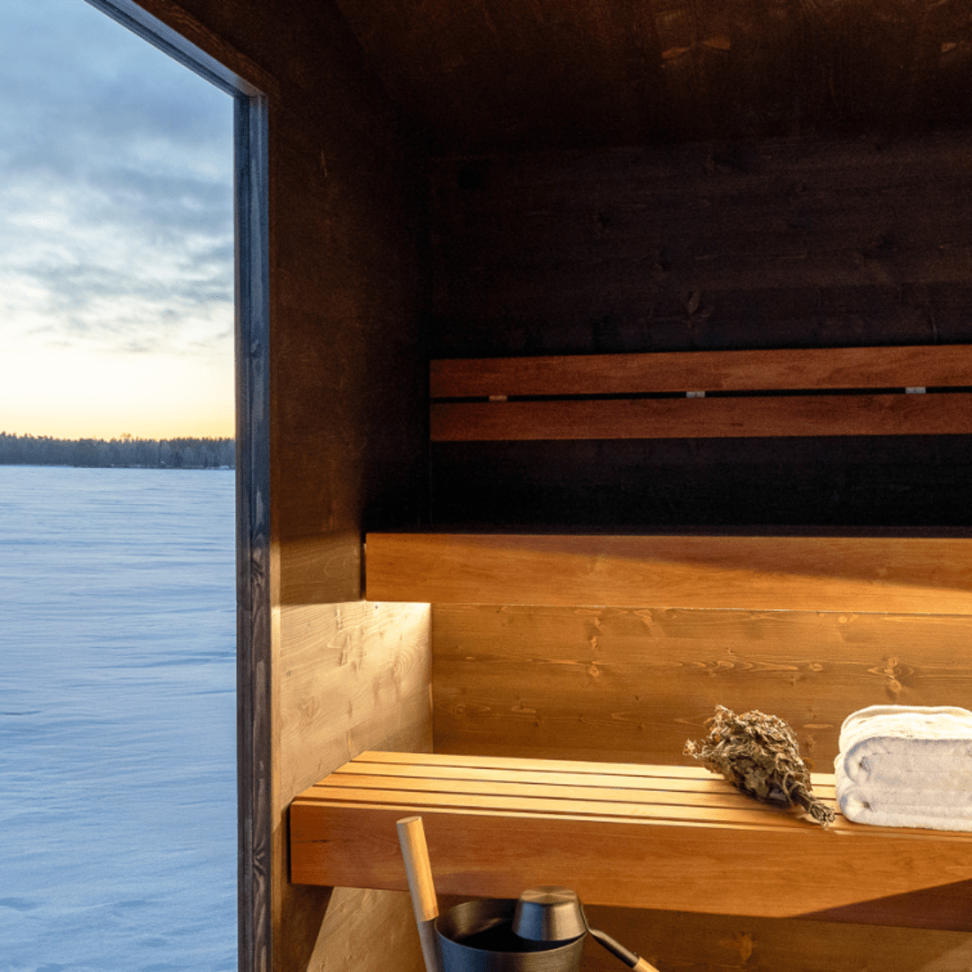 Outdoor Sauna Trailer 'Ilves' Plus (8 - 10 people) by Lapelland Sauna Trailer | Finnmark Sauna