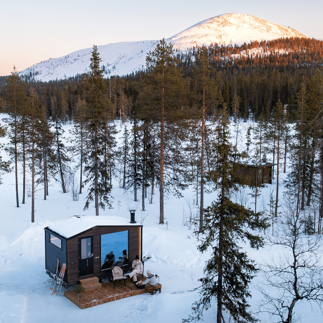 Outdoor Sauna Trailer 'Ilves' with Changing Room (4 - 5 people) by Lapelland Sauna Trailer | Finnmark Sauna