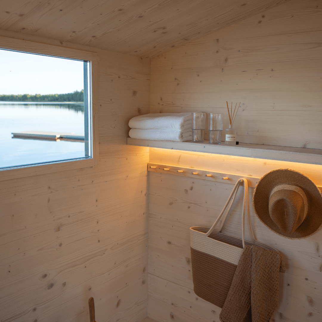 Outdoor Sauna Trailer 'Ilves' with Changing Room (4 - 5 people) by Lapelland Sauna Trailer | Finnmark Sauna