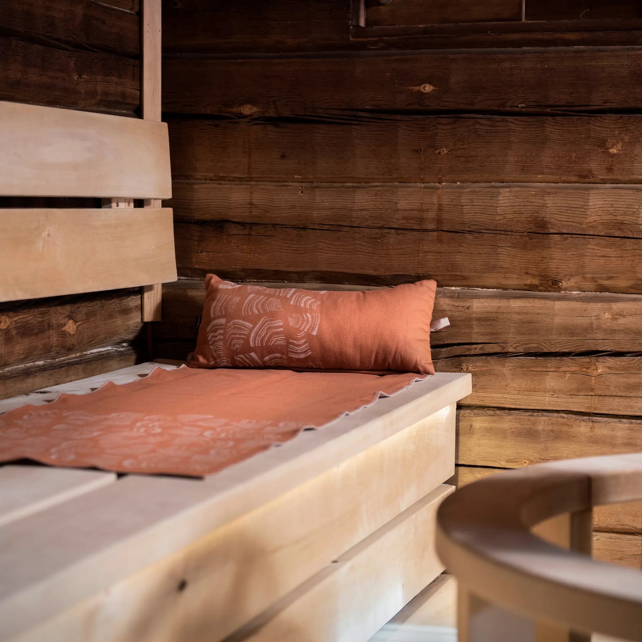 Sauna Textiles Starter Bundle - Pino Seat Cover & Pillow Brown Sauna Seat Cover | Finnmark Sauna