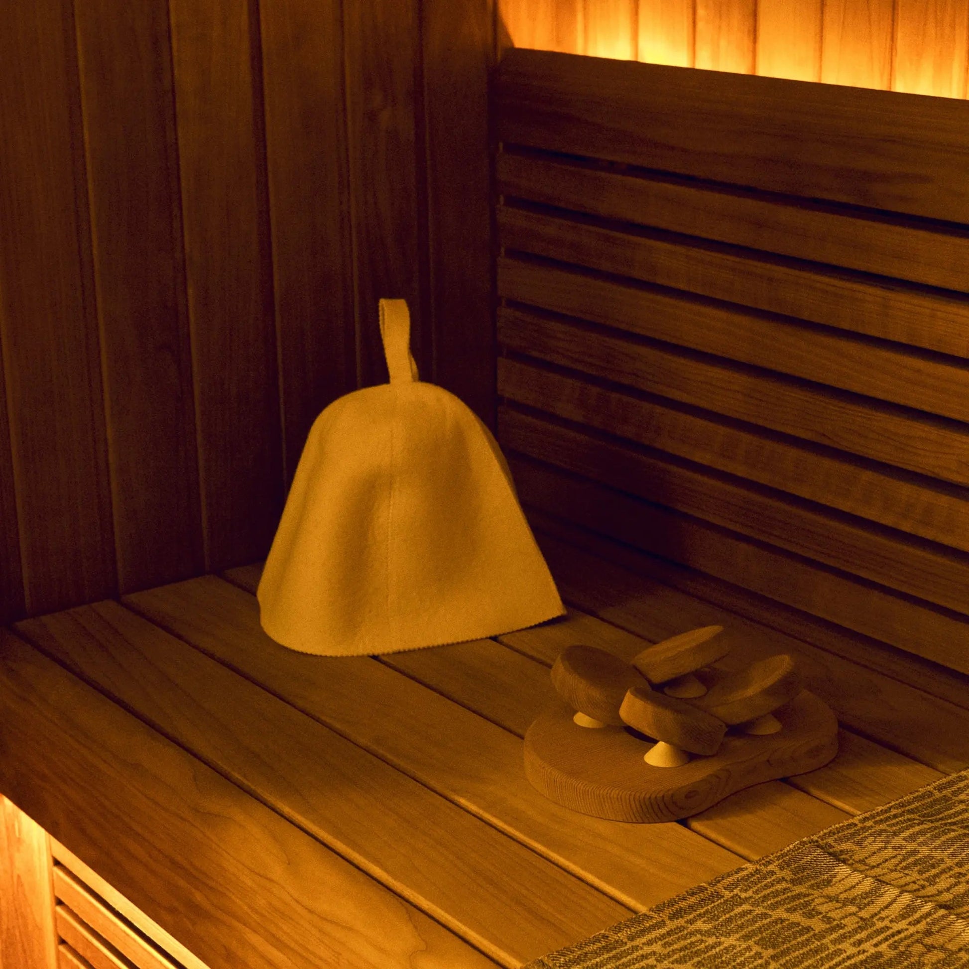 Traditional White Felt Sauna Hat Sauna Hat | Finnmark Sauna